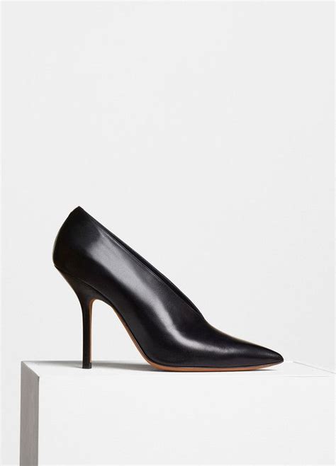 celine v neck pump|Essentials V Neck pump in shiny calfskin .